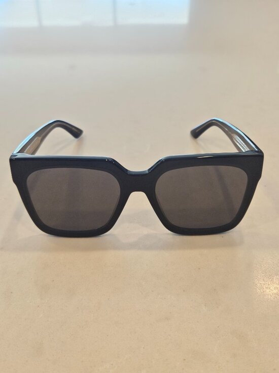 DIFF Iconica Thea Designer Square Oversize Sunglasses - Black Frame/Grey Lenses main image 8